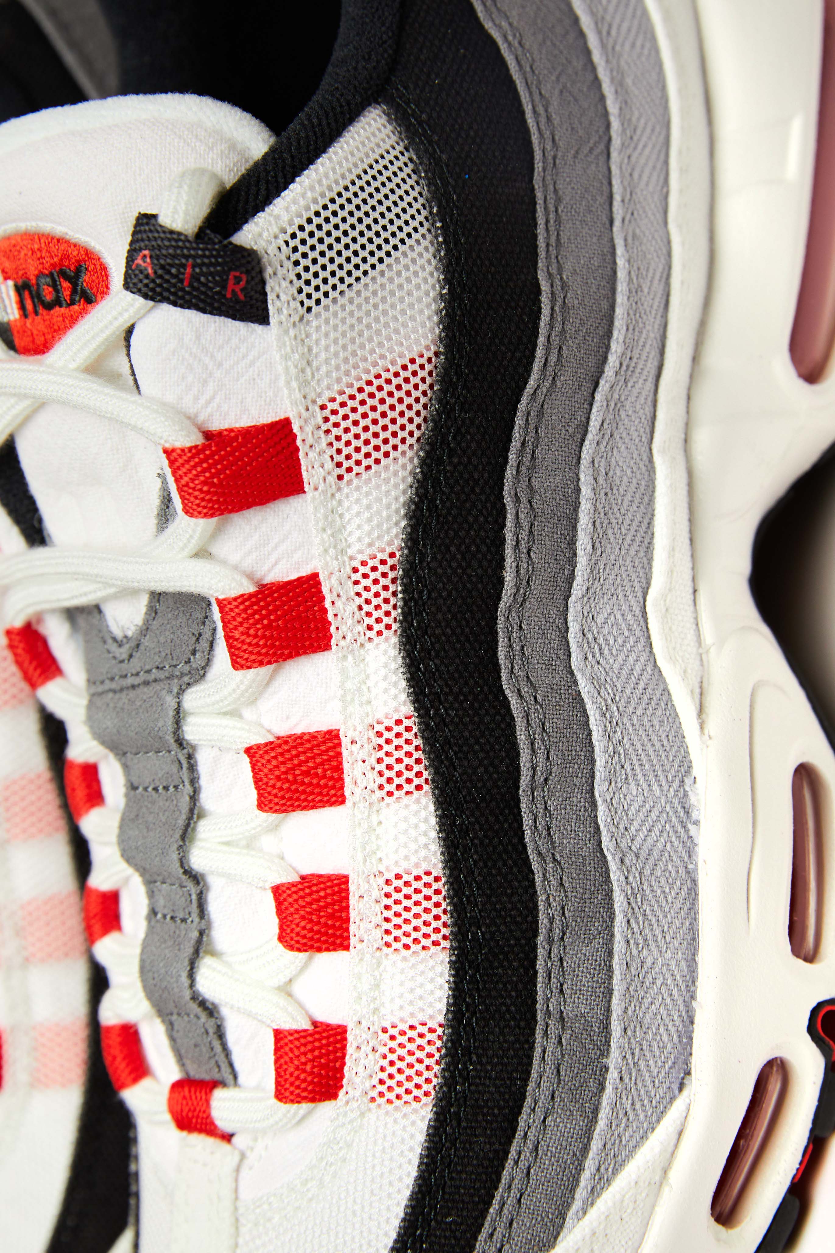 Nike Air Max 95 'Summit White/Chile Red'