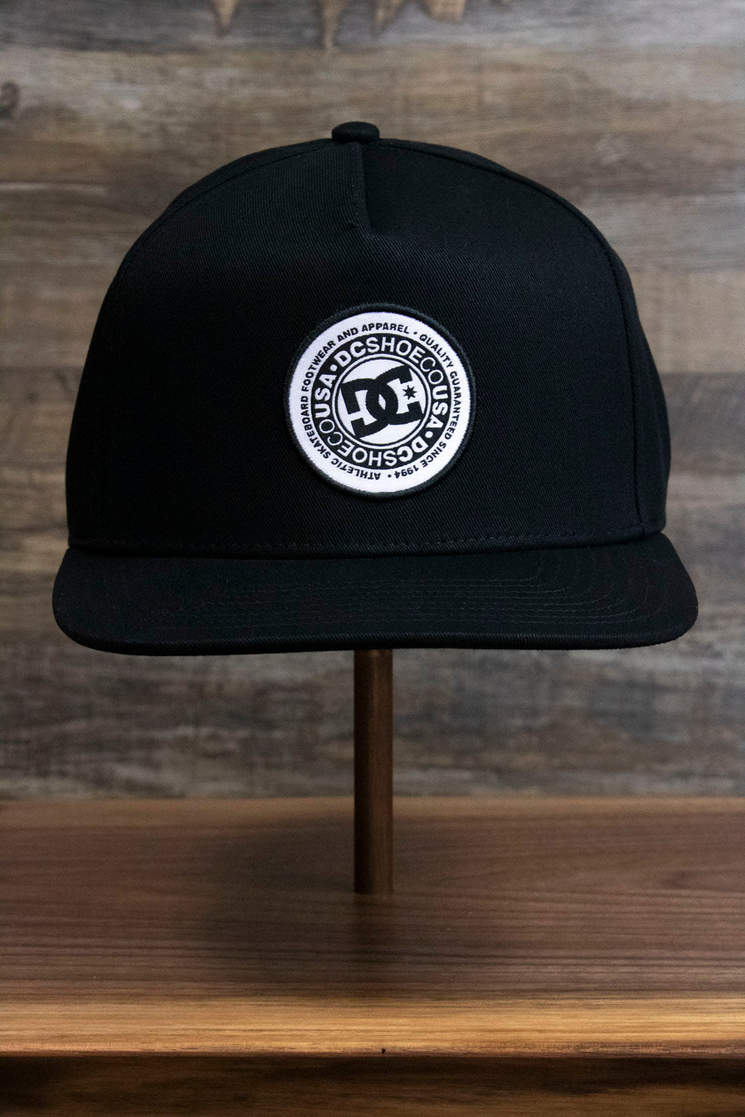 snapback dc shoes