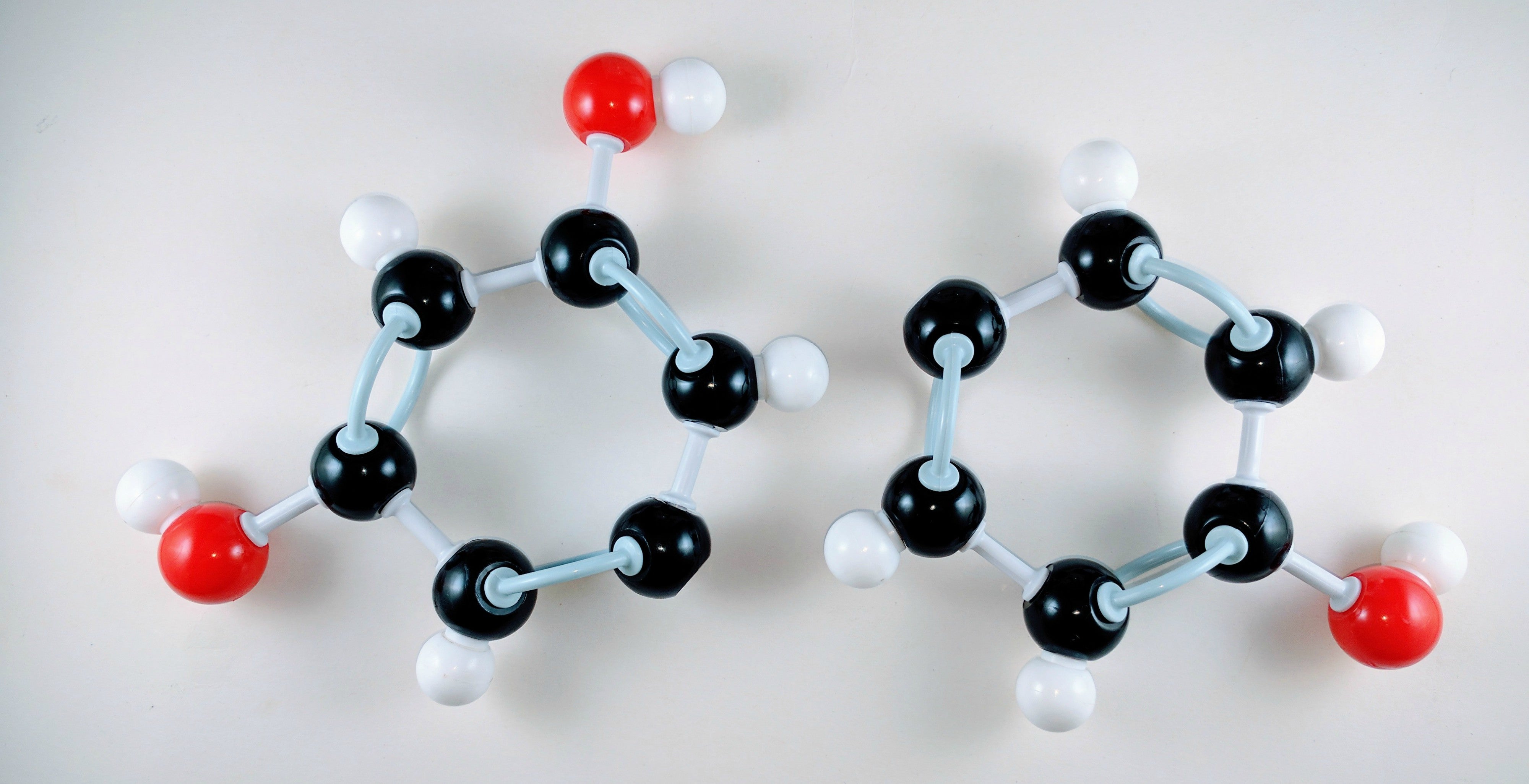 Resveratrol molecular model