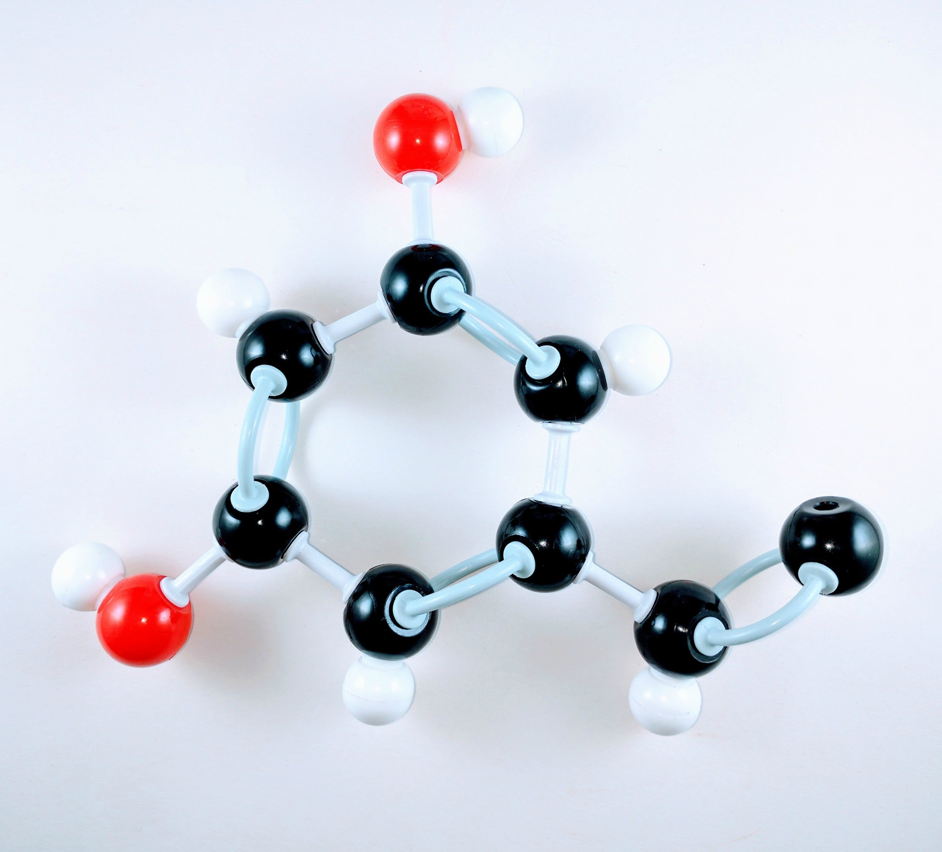 Resveratrol molecular model