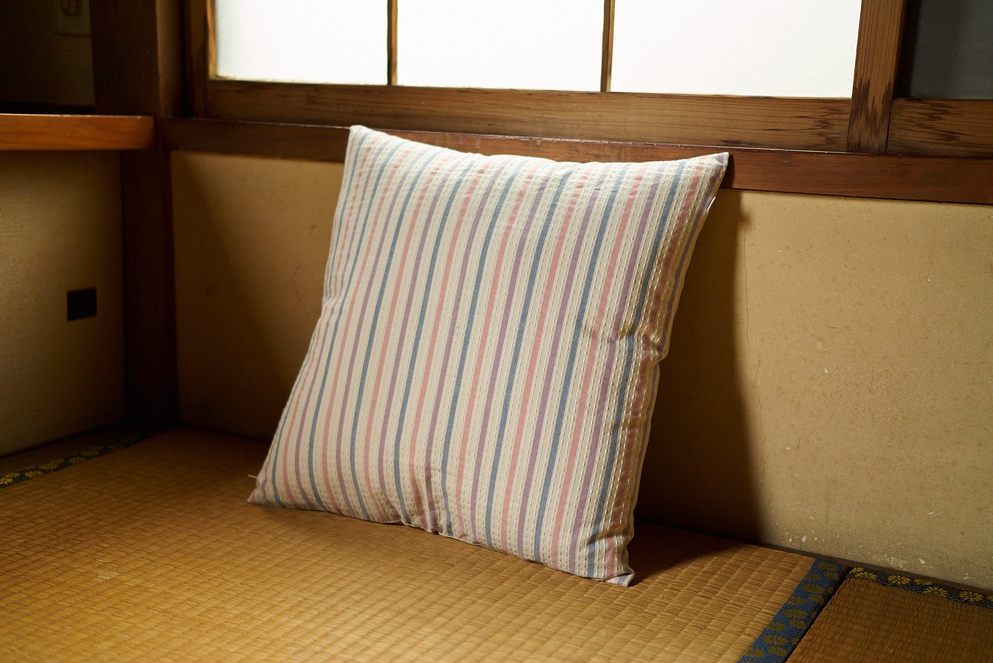 Cushion-CANDY STRIPE-