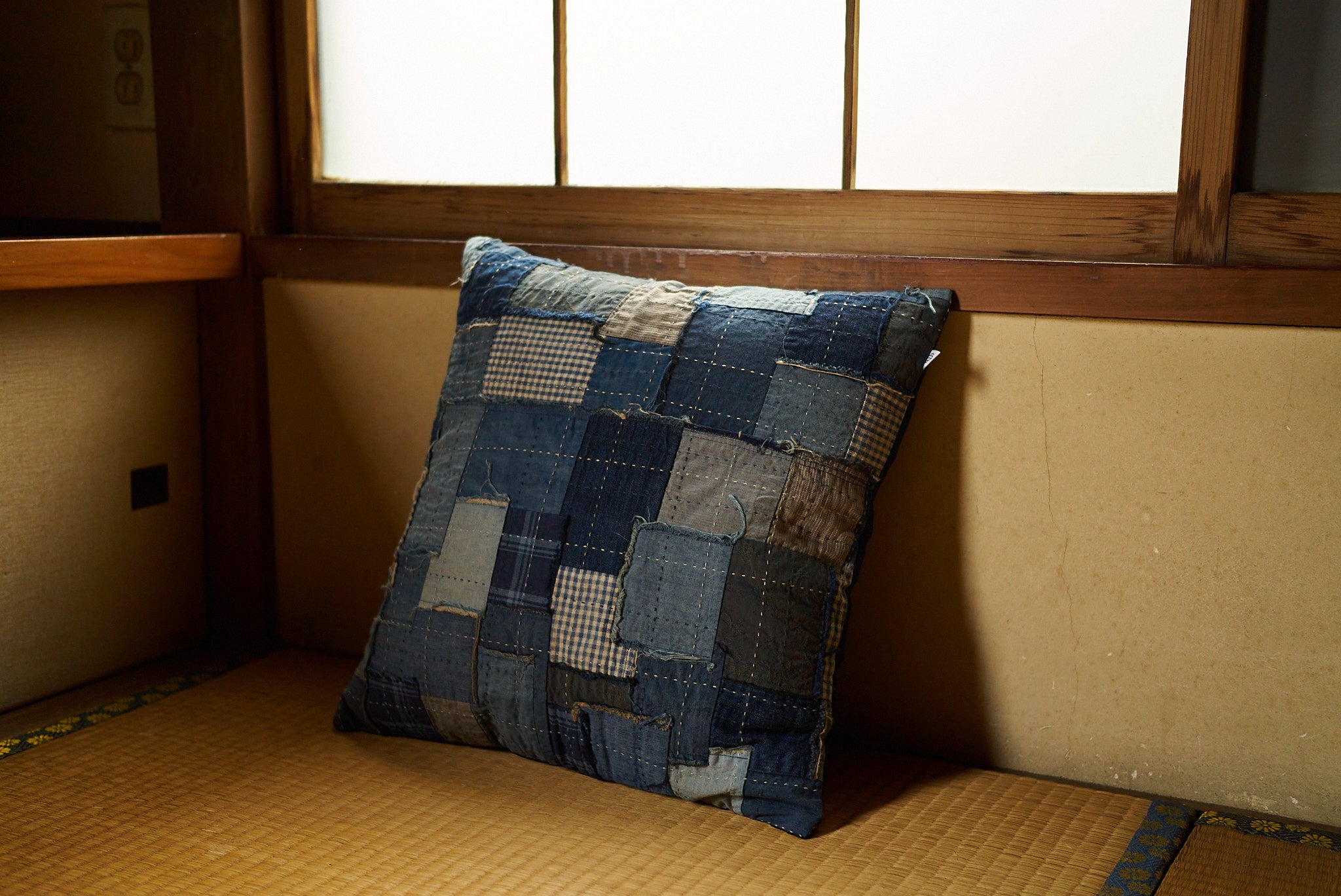 Cushion-UPCYCLED BORO TYPE02-