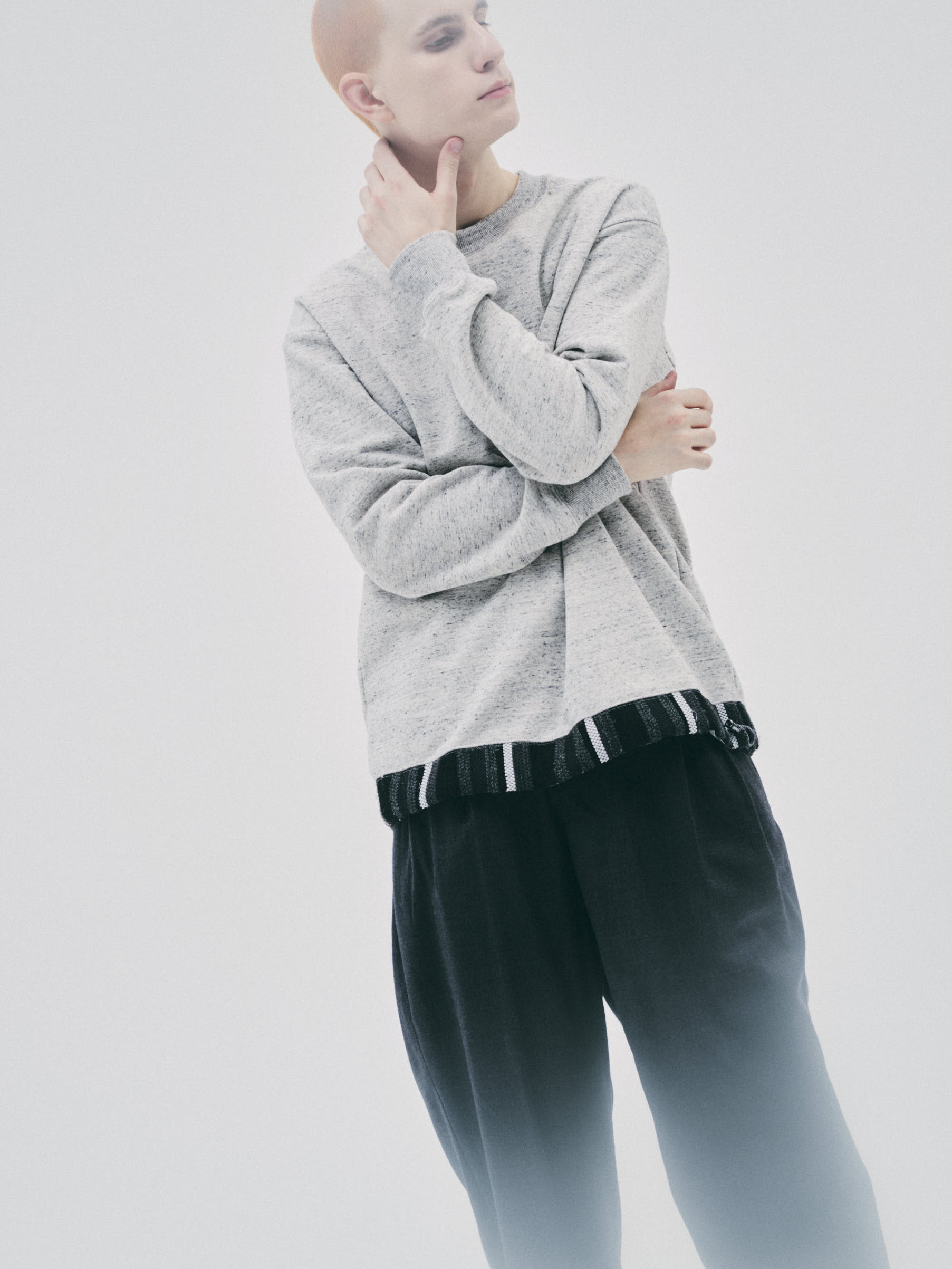 Sakiori Trimmed Hem Sweatshirt