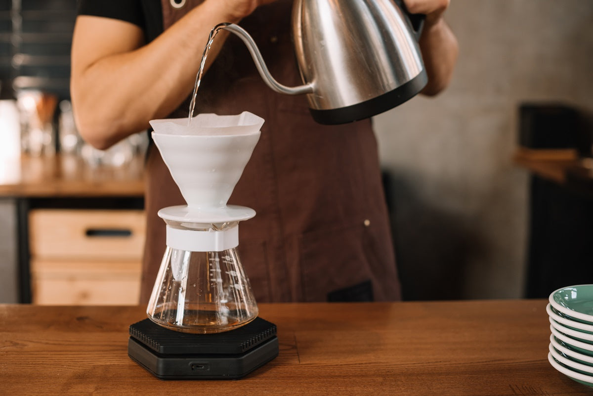 What Is The Ideal Temperature for Pour Over Coffee: A Comprehensive Gu