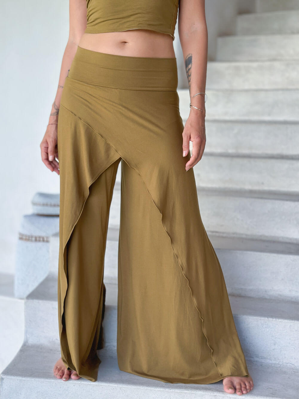 Cropped Pocket Flare Pants