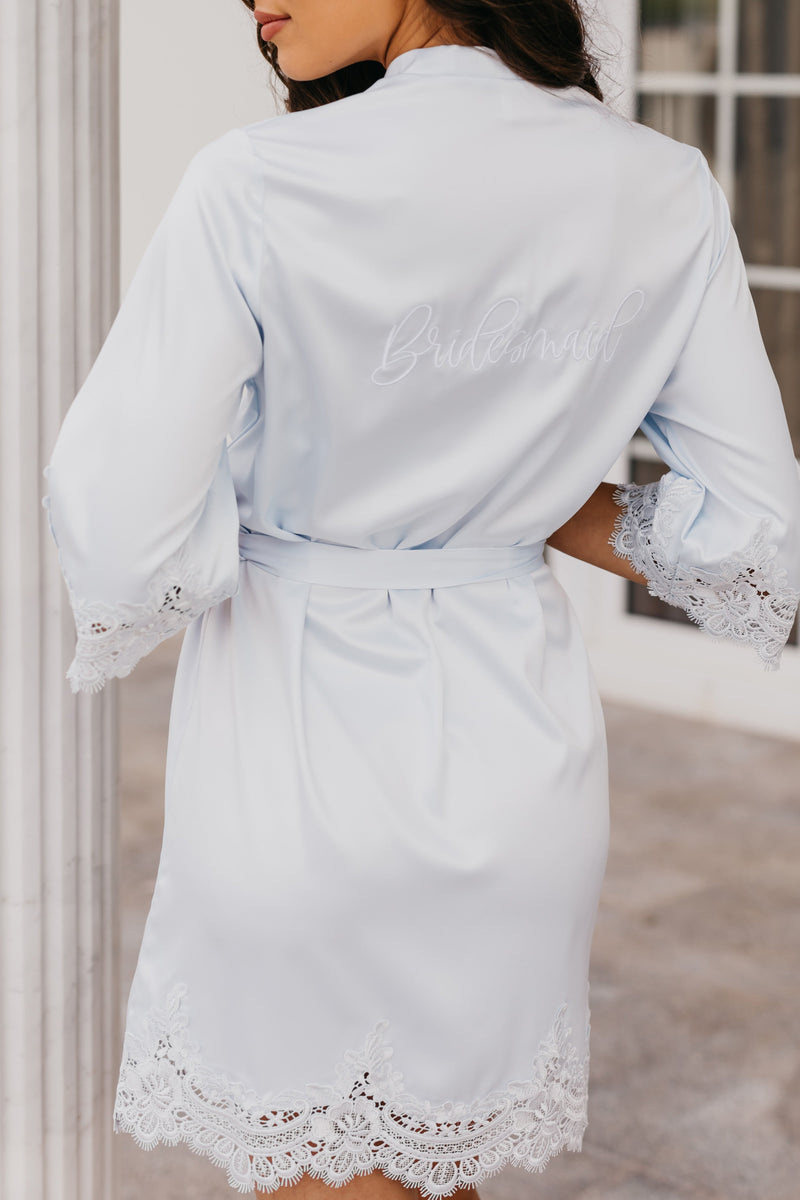 White Amelea Leavers lace-trimmed silk-blend satin robe