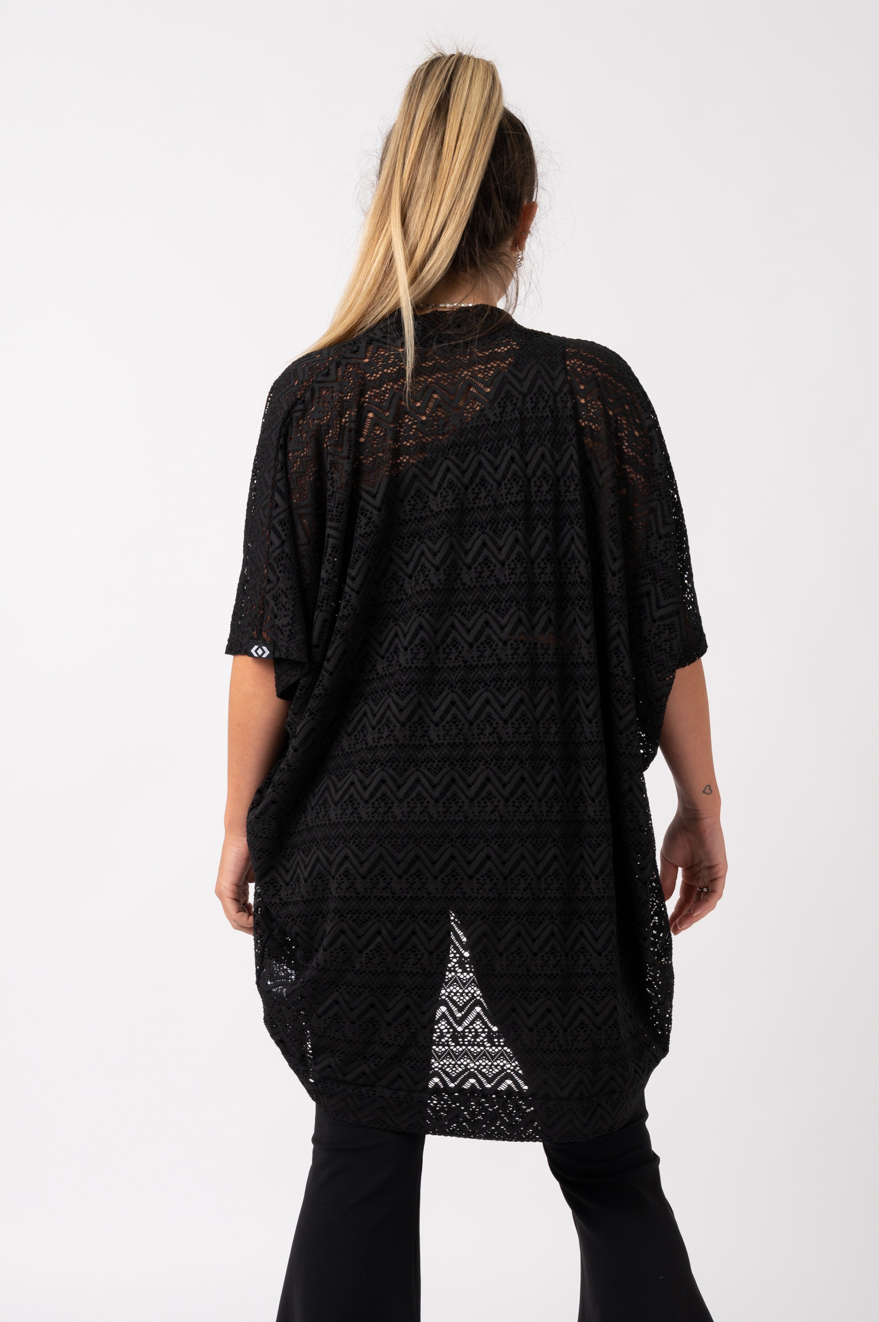 Black Bohemian Lace - Midi Kimono