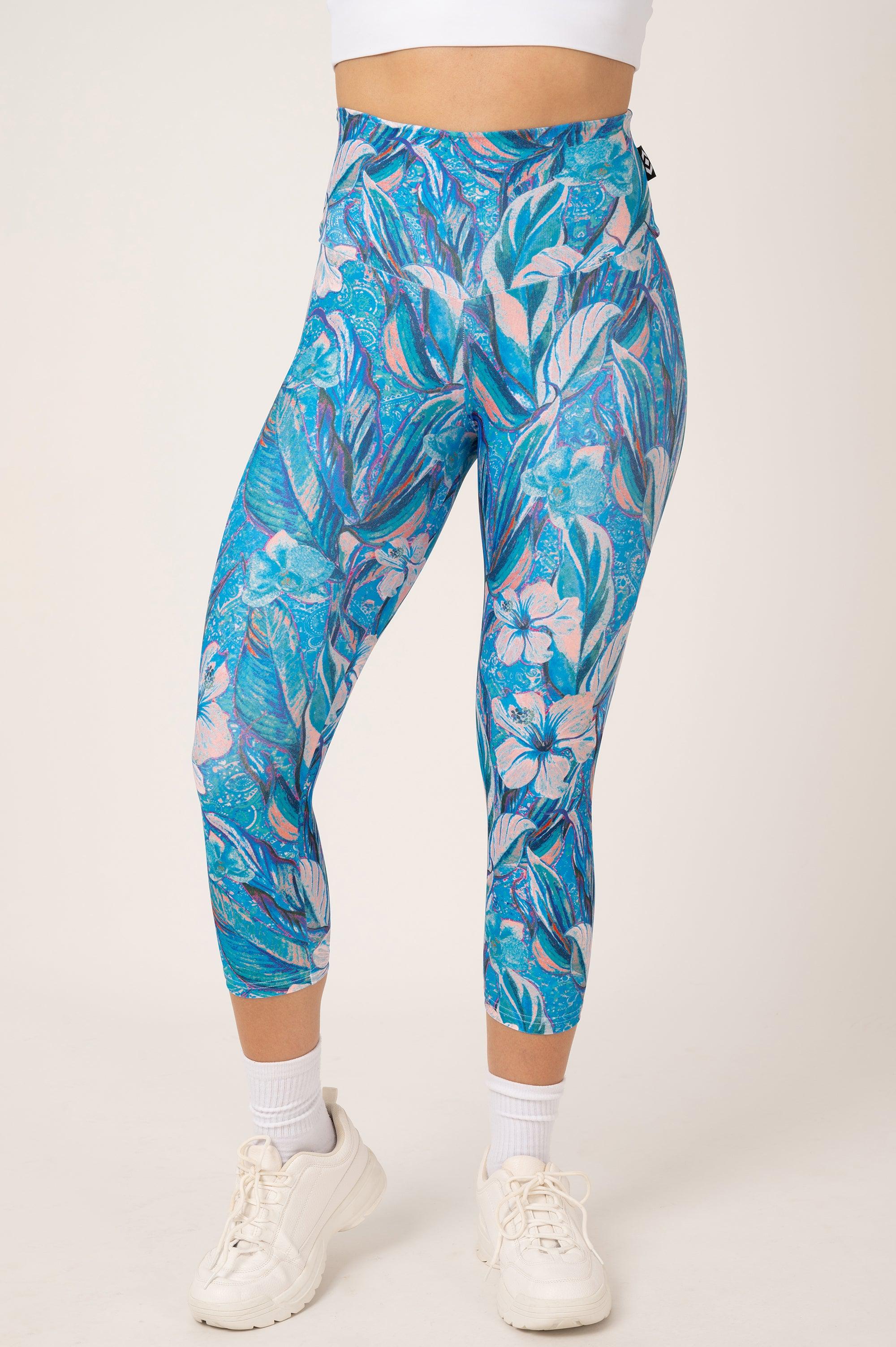 Hibiscus Hangover Performance - High Waisted Capri Leggings