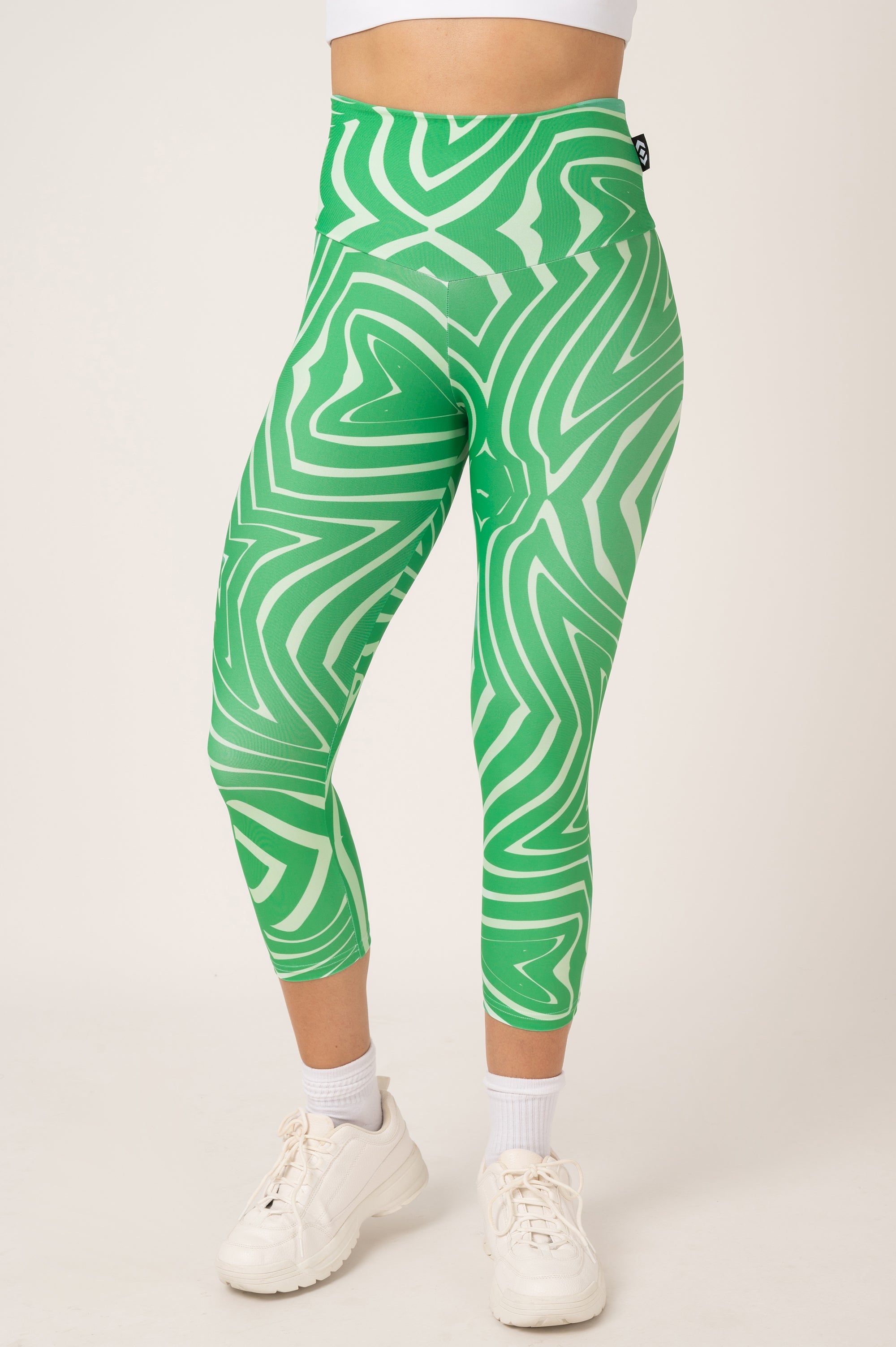 Lady Labyrinth Green Performance - High Waisted Capri Leggings