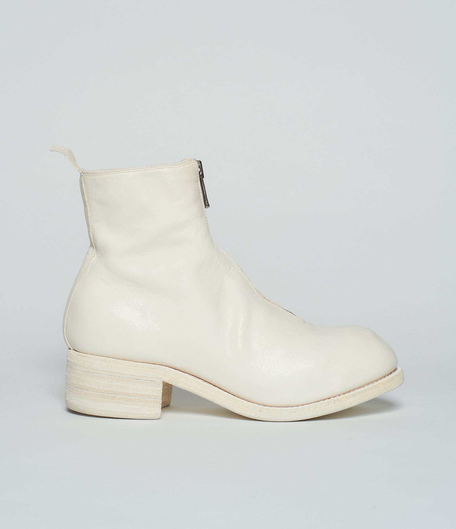 front zip chelsea boots