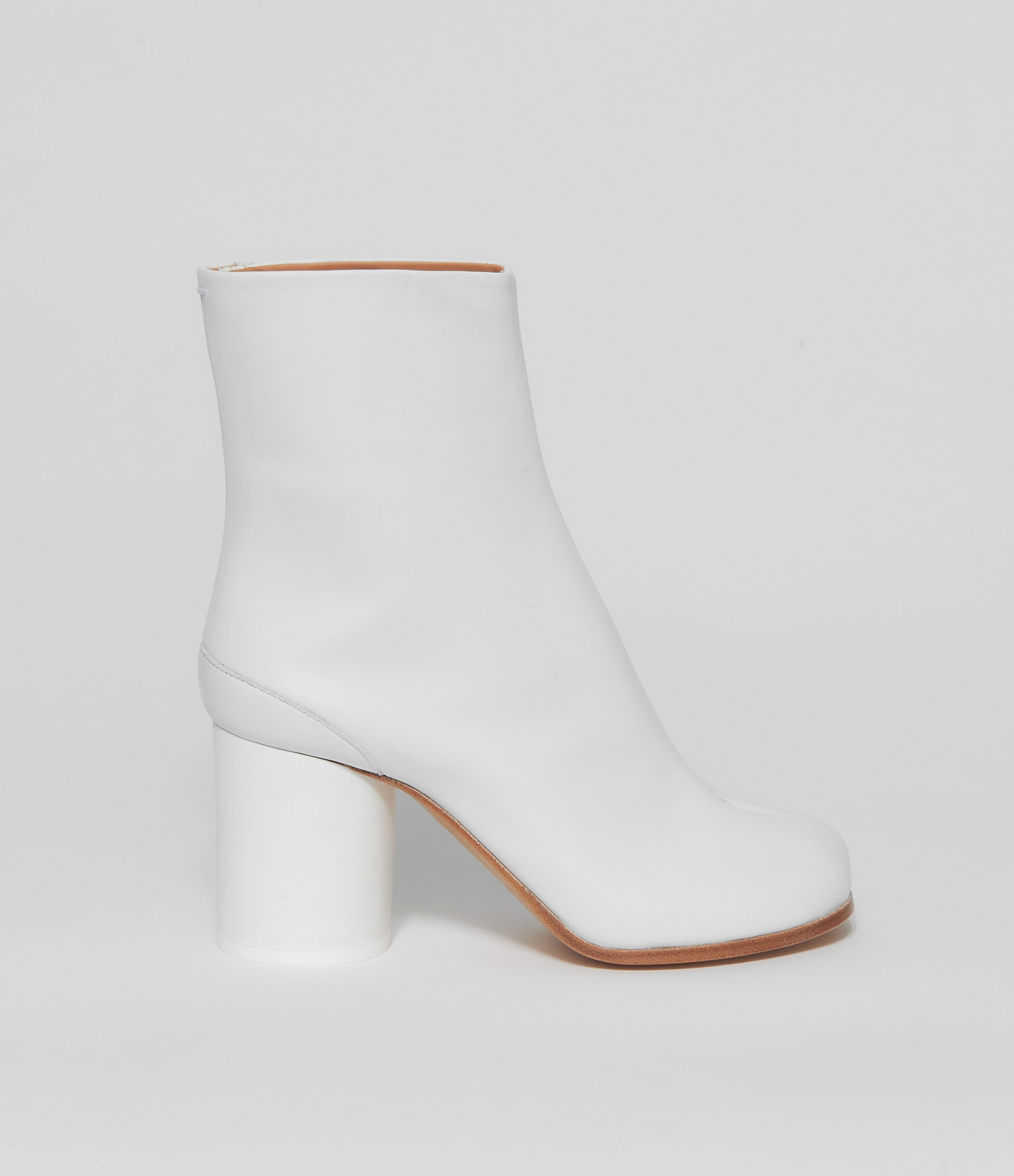 white tabi boots margiela