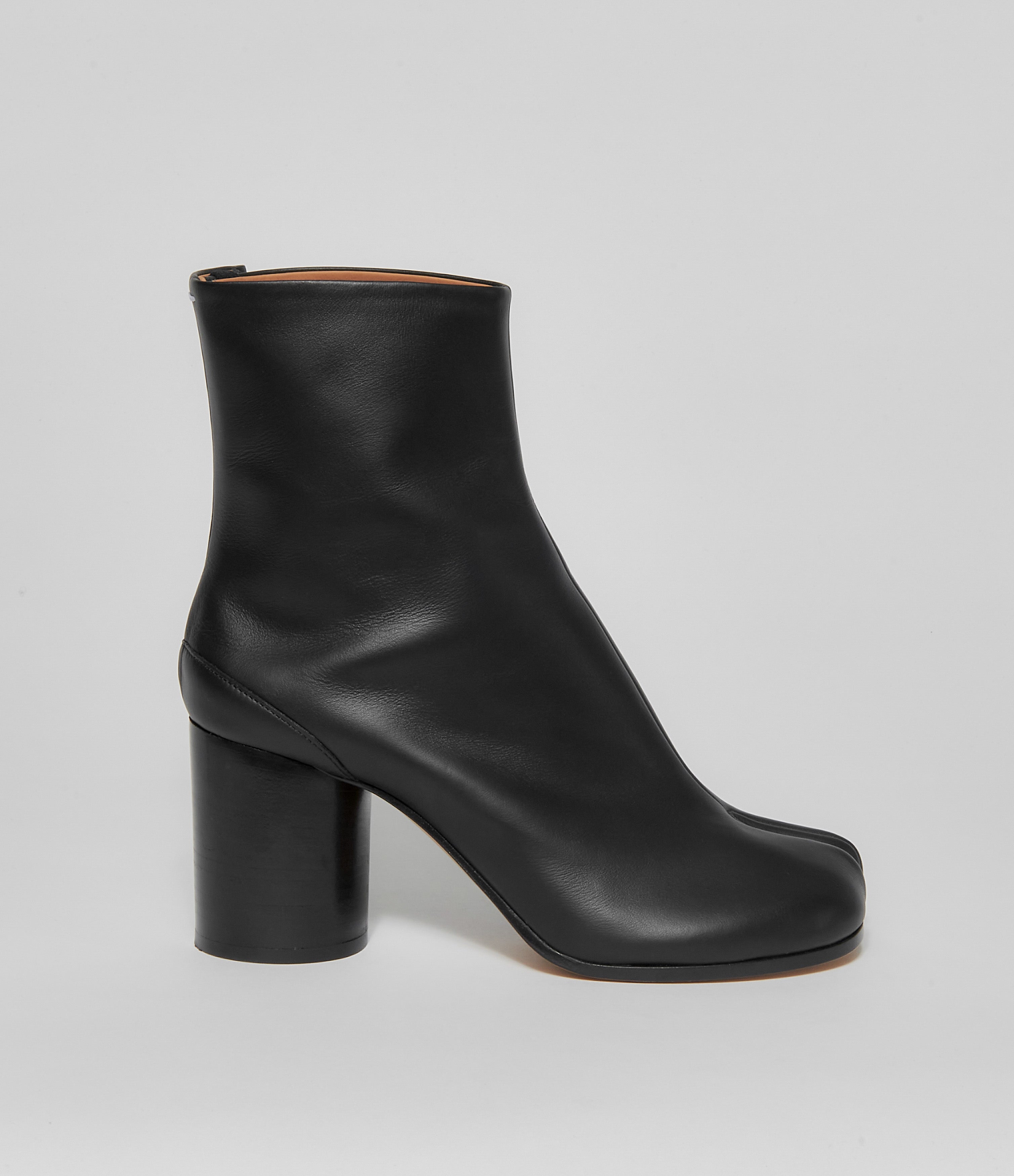 maison tabi boots