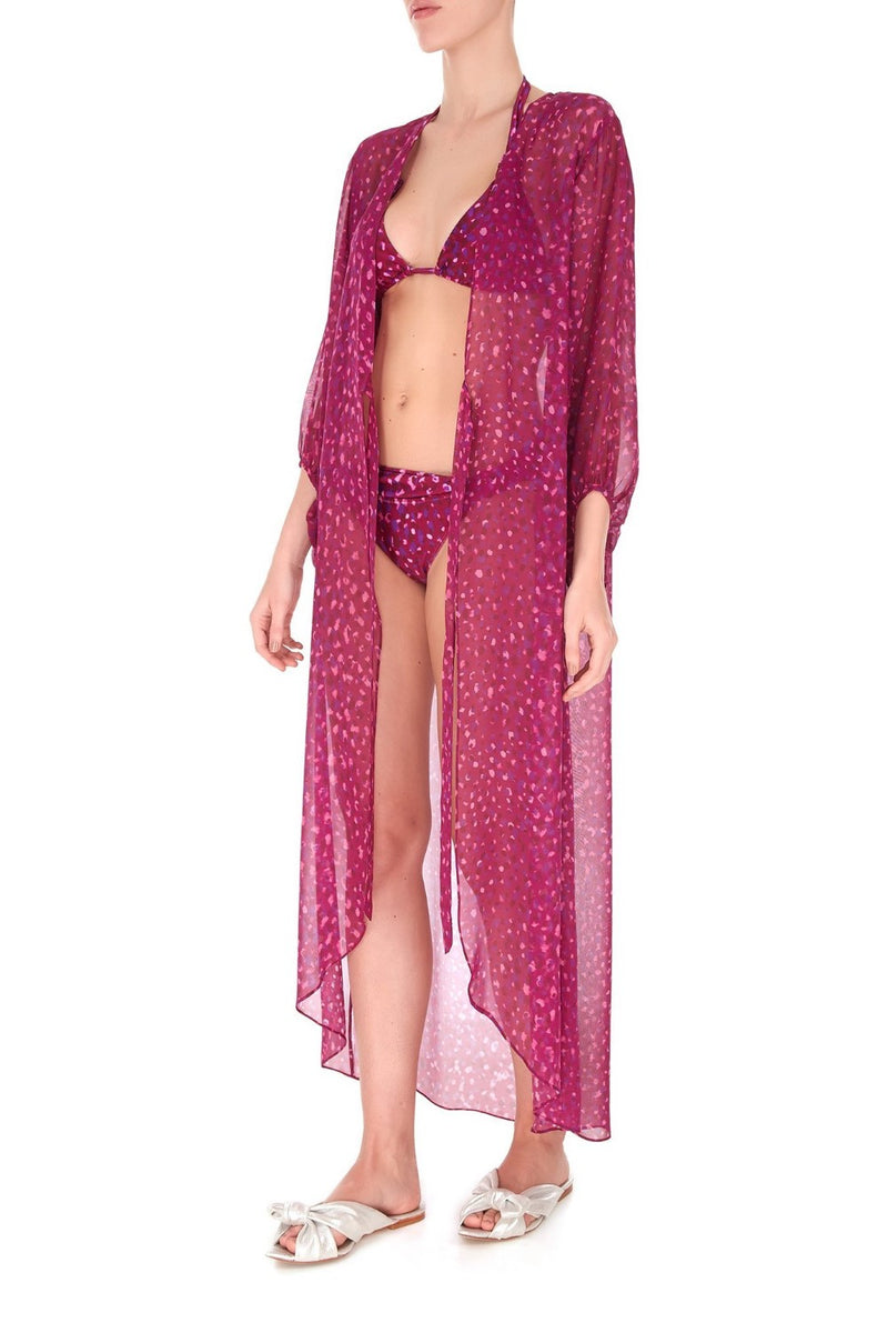 Inspired by muses from Italian movies, this open robe is made with silk in a vibrant pink hue with voluminous sleeves