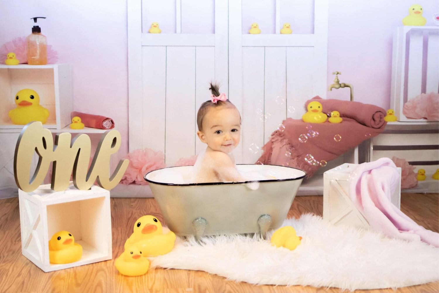 baby bath photo