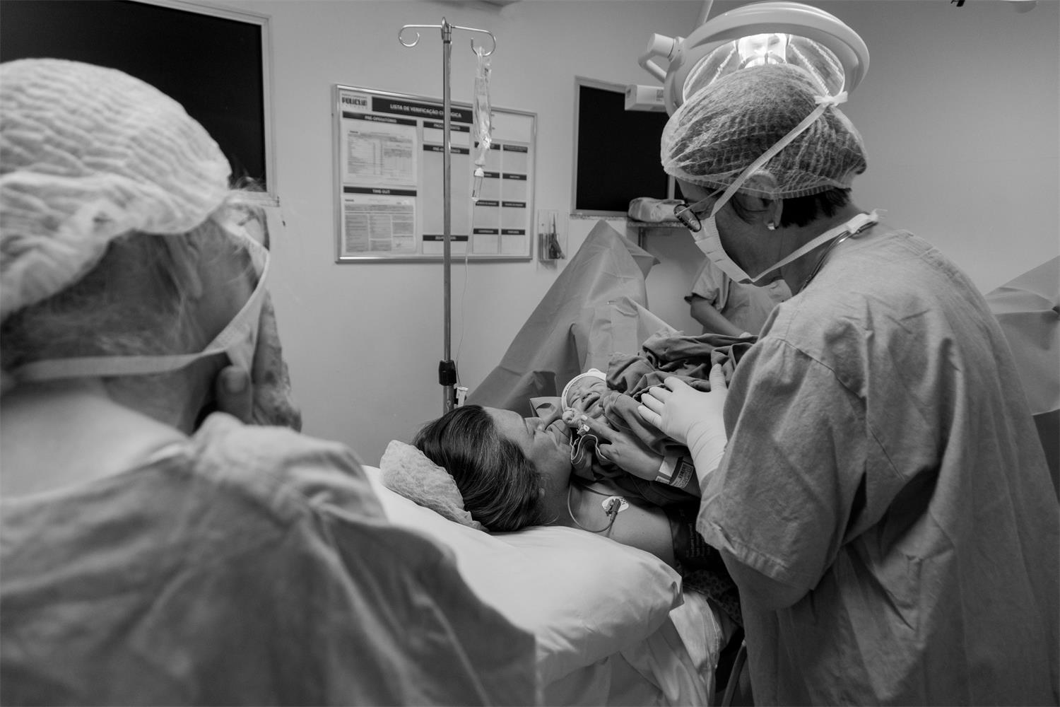 A newborn baby photo to welcome the baby to the world at the hospital