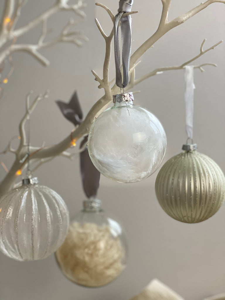 Pampas Grass Filled Baubles