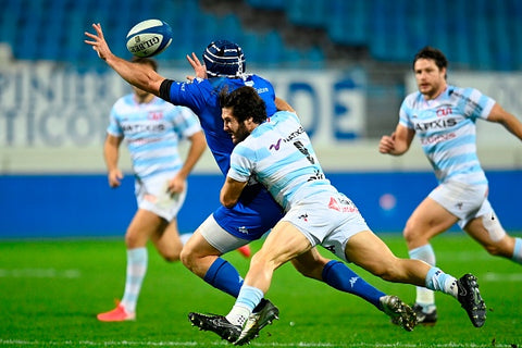 Maxime Machenaud white and blue stripes big thighs