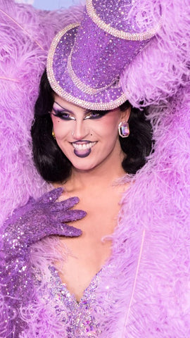 daya betty drag queen in pink