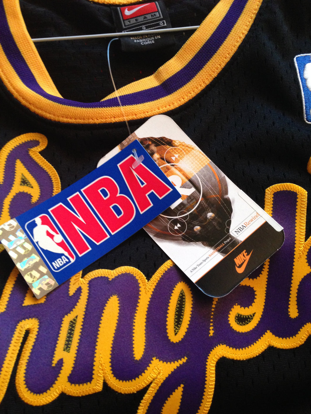 kobe bryant lakers throwback jersey