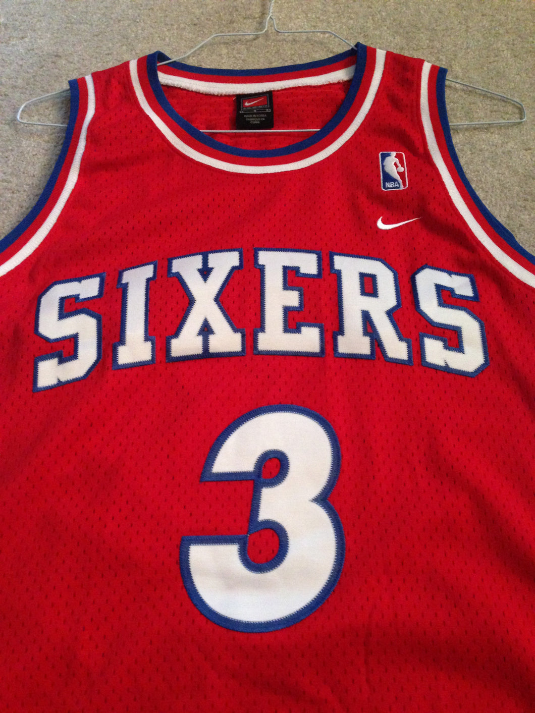 allen iverson red sixers jersey