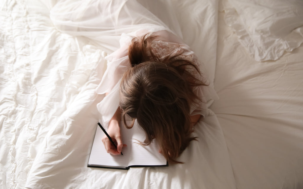 Journaling and making a todo list can help you sleep 
