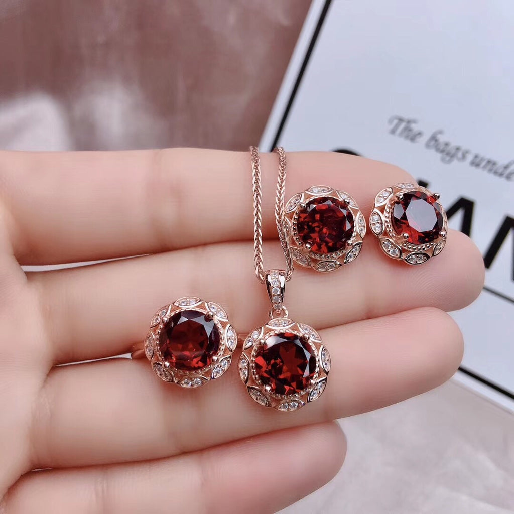 jewelry garnet stone