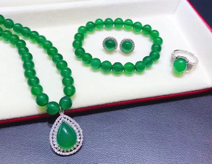 green jade pendant