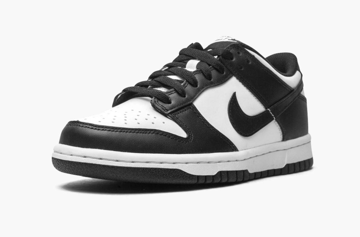 nike dunk low black and white grade school