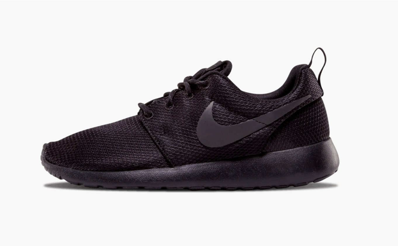 nike roshe one black womens