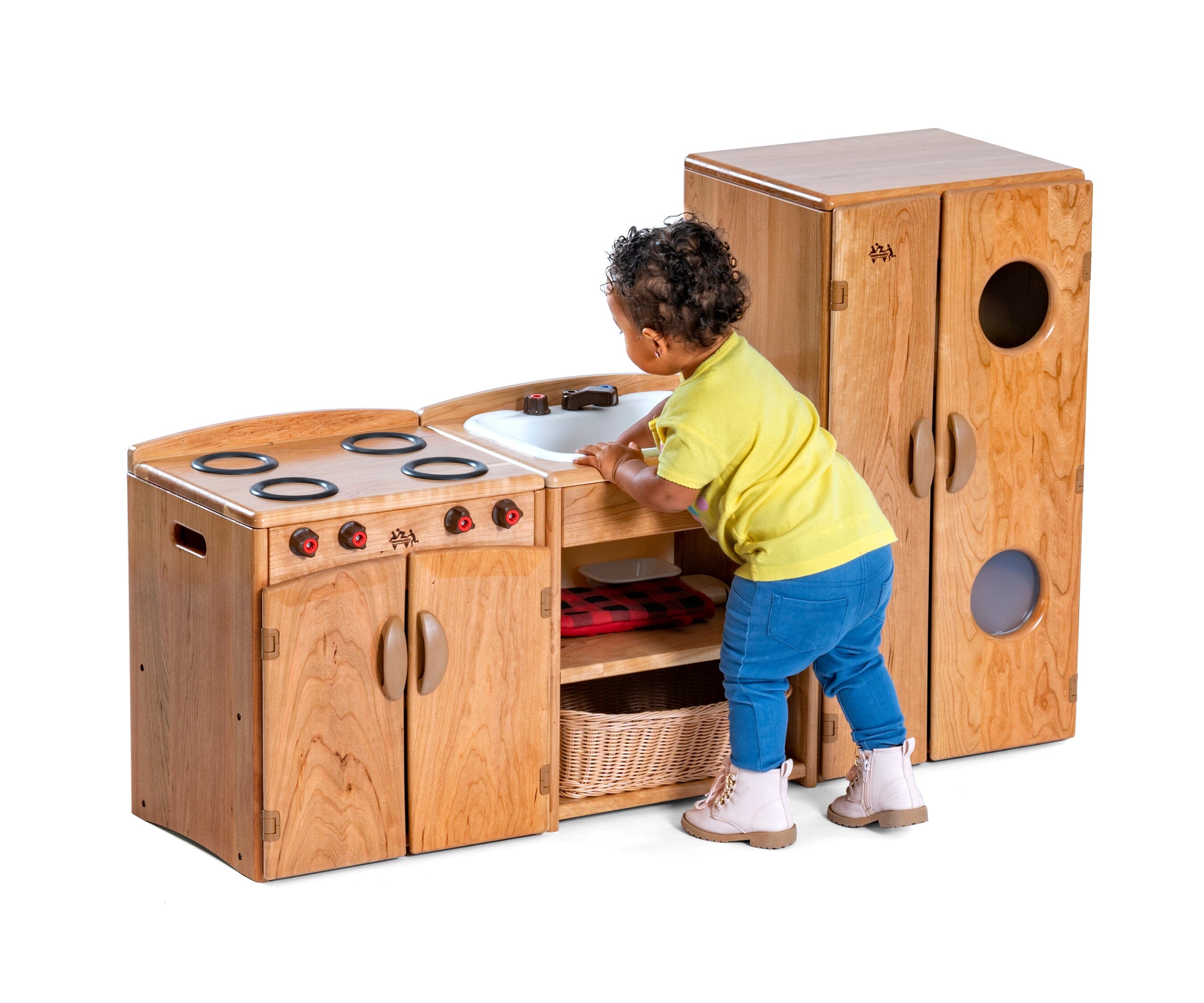 https://cdn.shopify.com/s/files/1/1623/2567/products/toddler-kitchen-by-community-playthings-furnishings-community-playthings-686876.jpg?v=1681376878