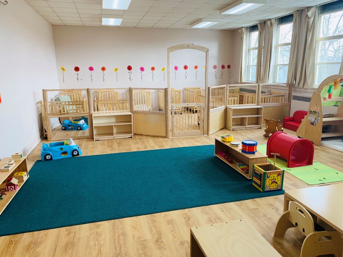 Infant room divider Roomscapes - Montessori Academy Learning Centre Cambridge