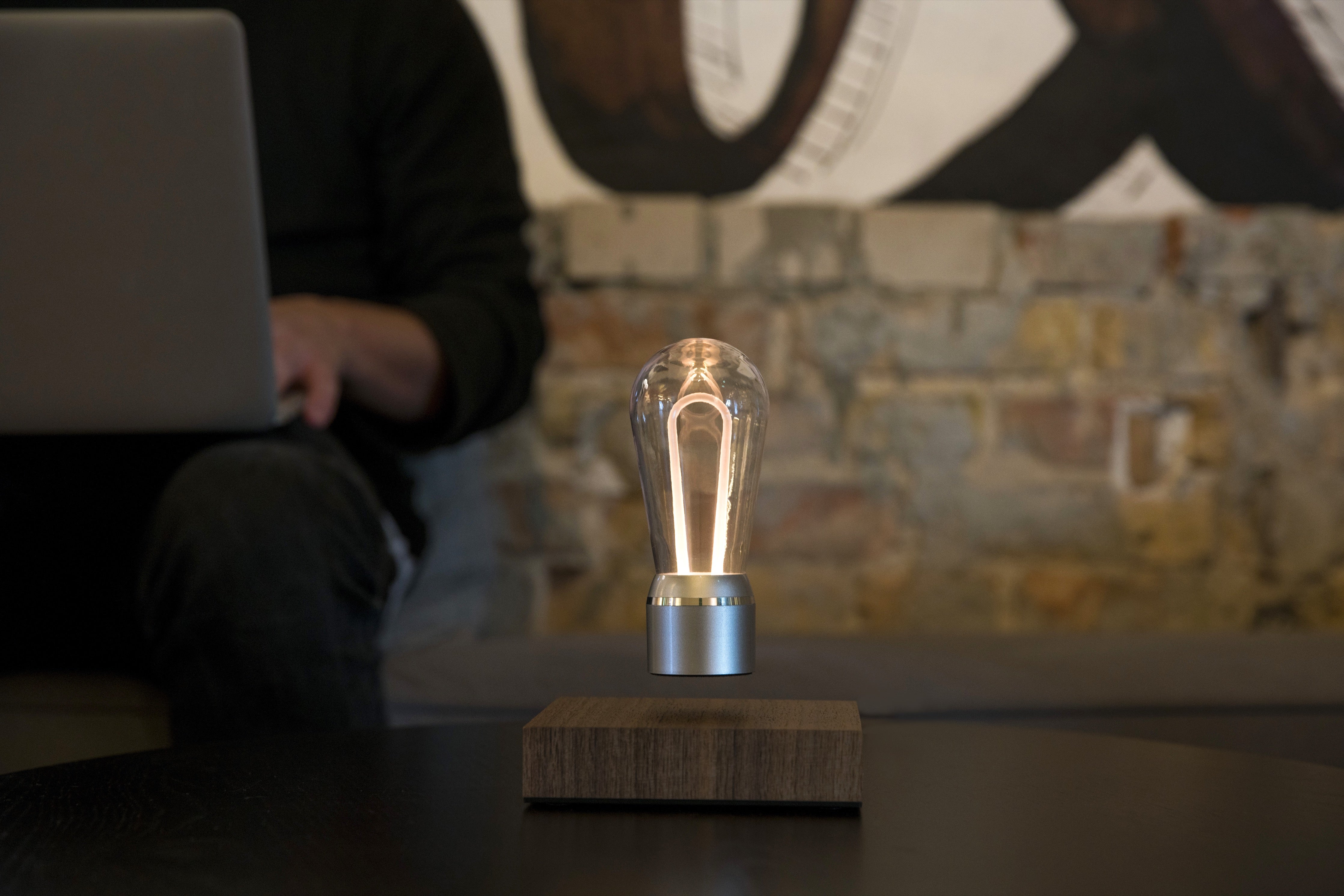 Flyte Nikola levitating light bulb – Black Fodder Coffee