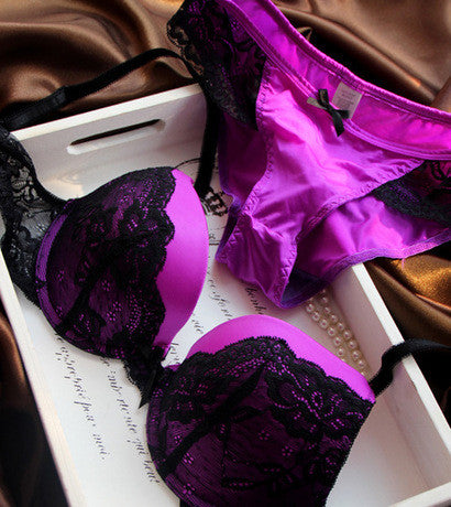 lavender bra and panty set