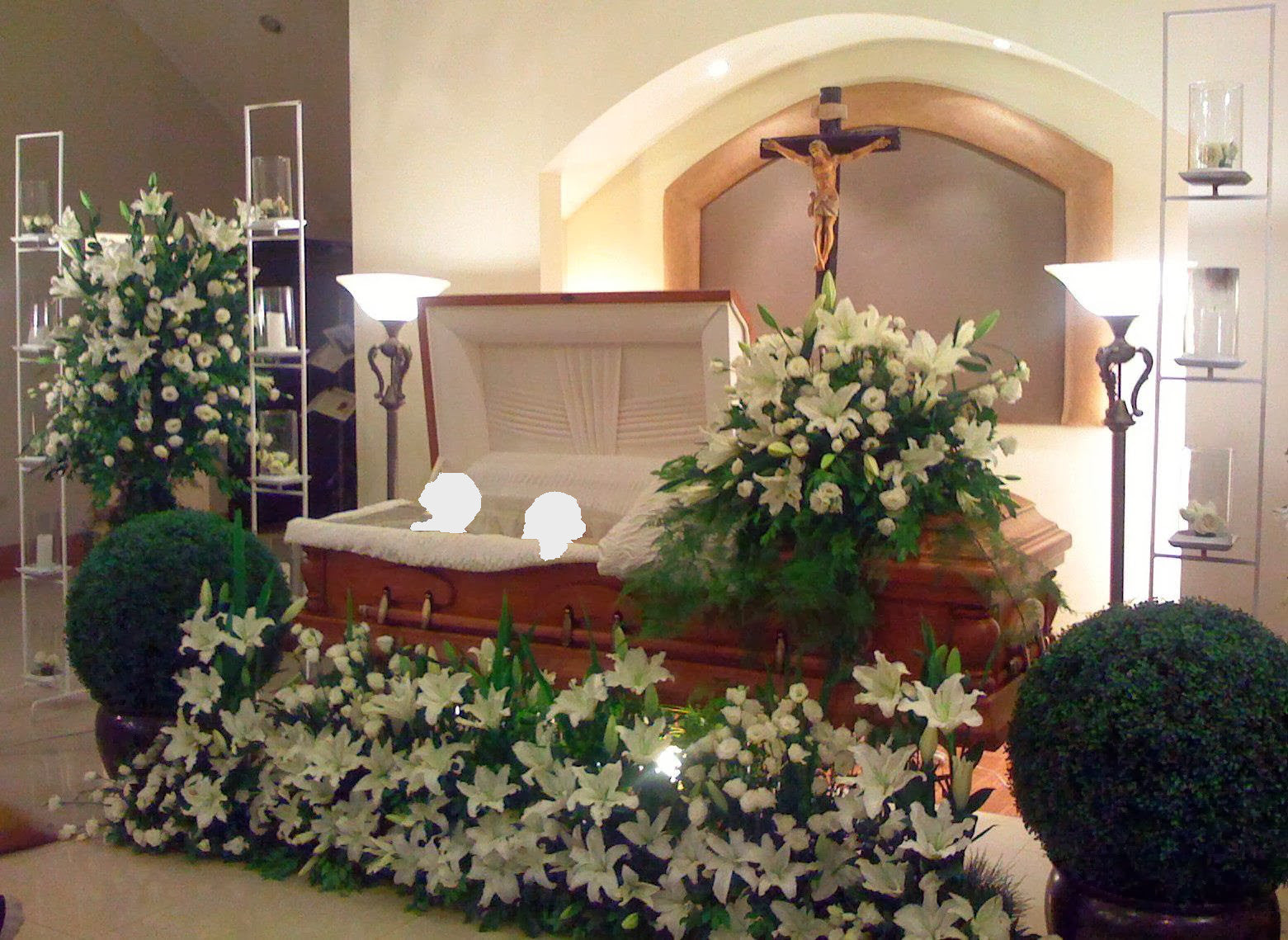 Light And Love Decoration Package Casket And Spray Flora Funeral