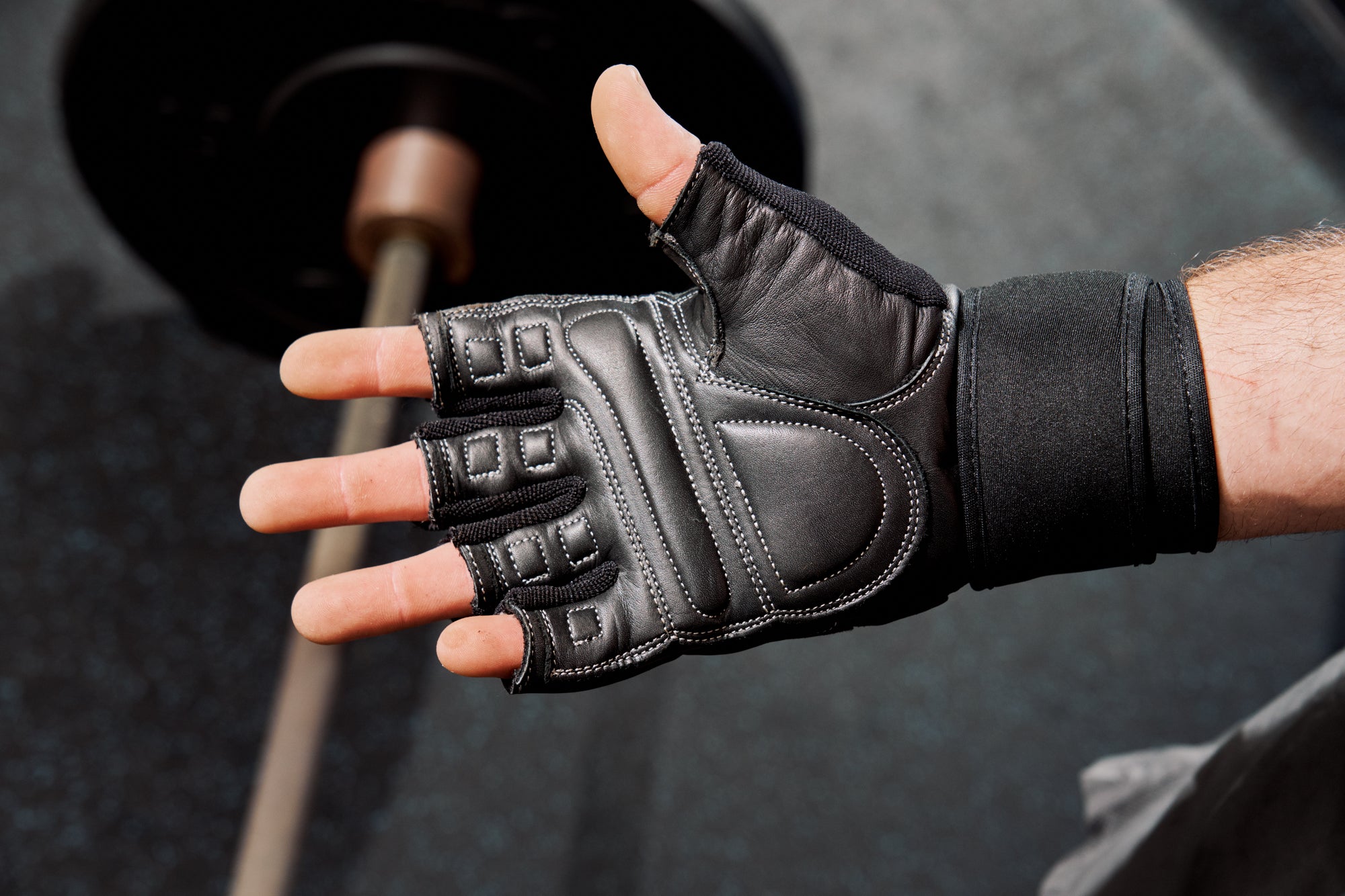 wrist gloves for men