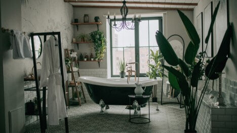 Boho Bathtub Ideas - Clawfoot Tubs