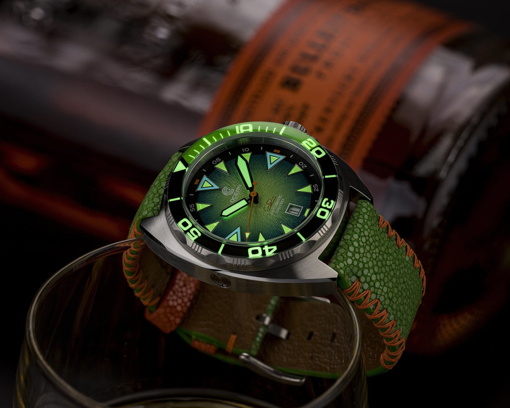 ocean-crawler-core-diver-textured-greenblack-preorder-383973_1024x1024.jpg