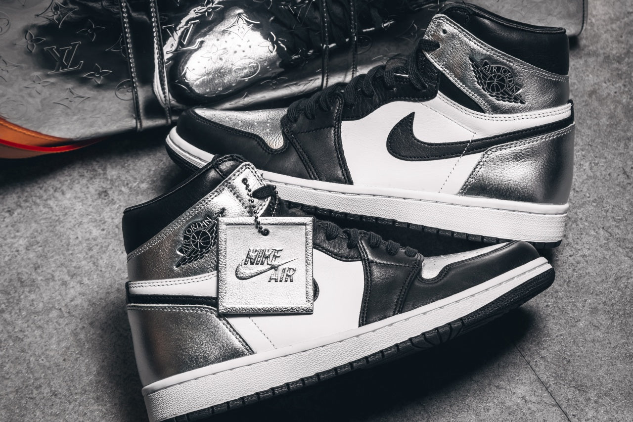 AJ1 High Silver