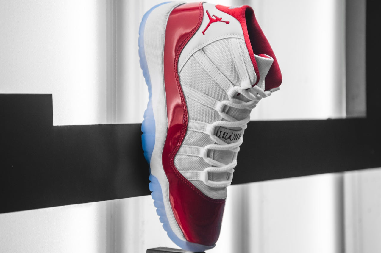 Air Jordan 11 Cherry