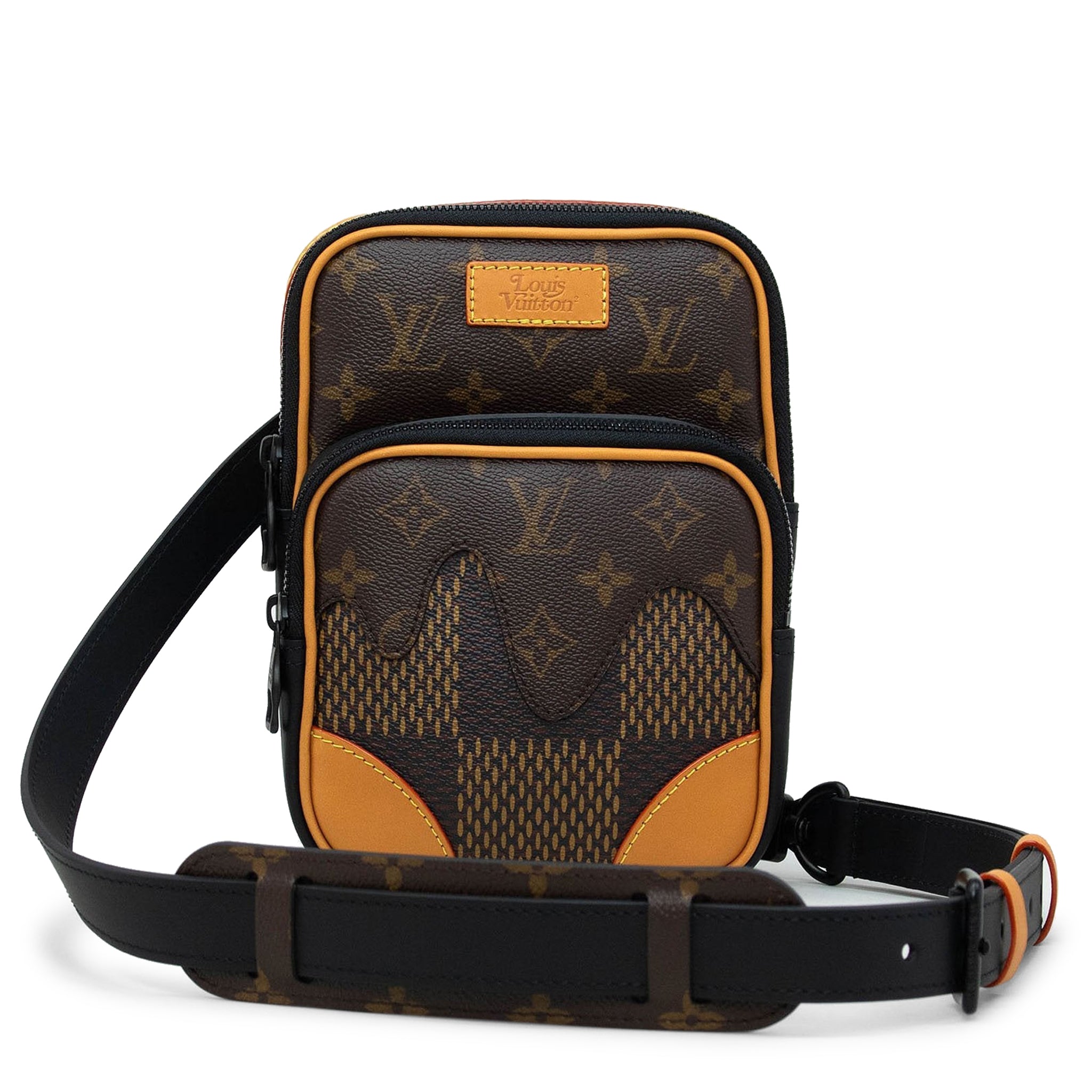 Louis Vuitton x Nigo e Sling Bag Damier Brown