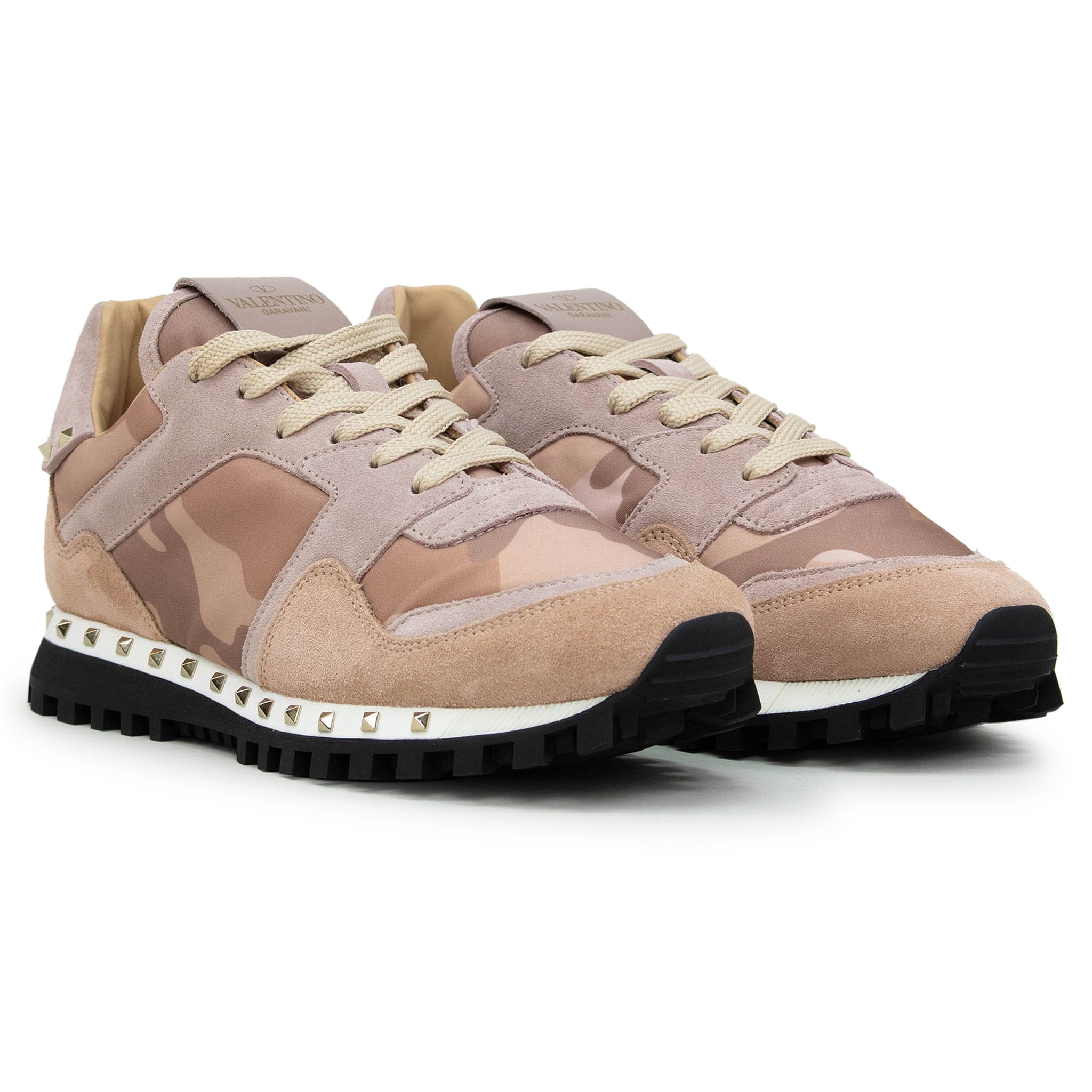 Valentino just bc Fendi and Karl get away with it doesnt mean you can too Cheap Hotelomega outlet | Valentino Rockstud Sneaker Pink