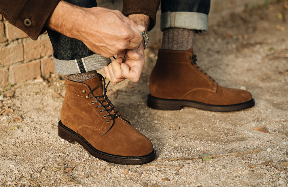 An unusual weekend: men's handmade boots and derbies | Velasca