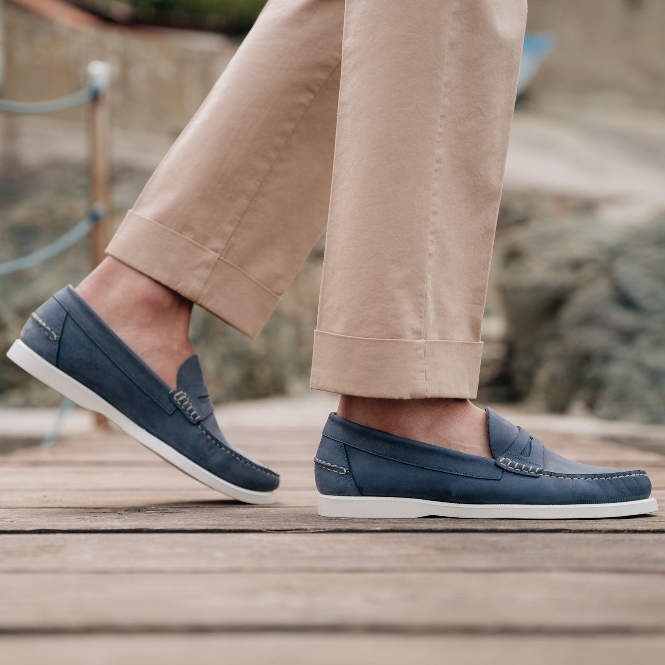 Unlined Boat Shoes in nubuck for men | Velasca