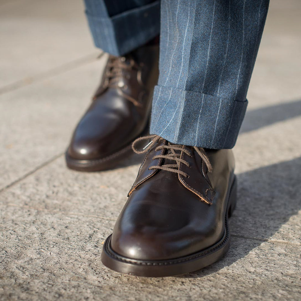 Men’s classic brown leather Derby shoes | Velasca
