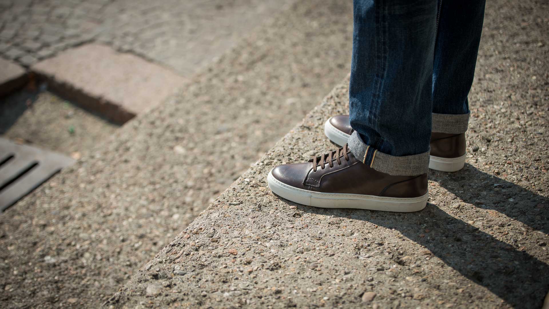 Men’s dark brown leather high Sneakers | Velasca