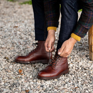 Burgundy lace-up boot in hammered leather | Velasca