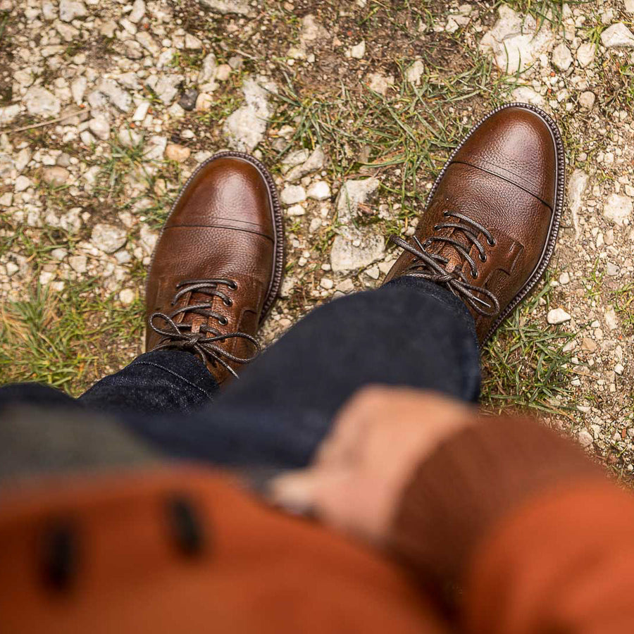 Dark brown lace-up boot in hammered leather | Velasca