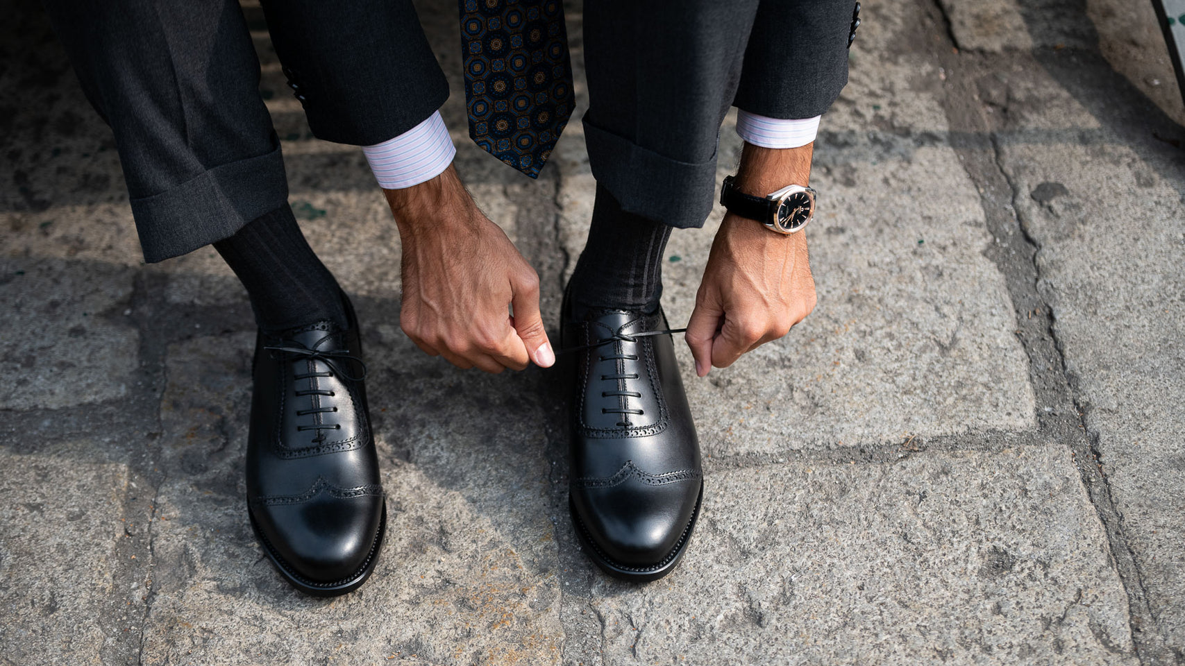 Full-Brogue men's black leather shoes | Fabio Attanasio for Velasca