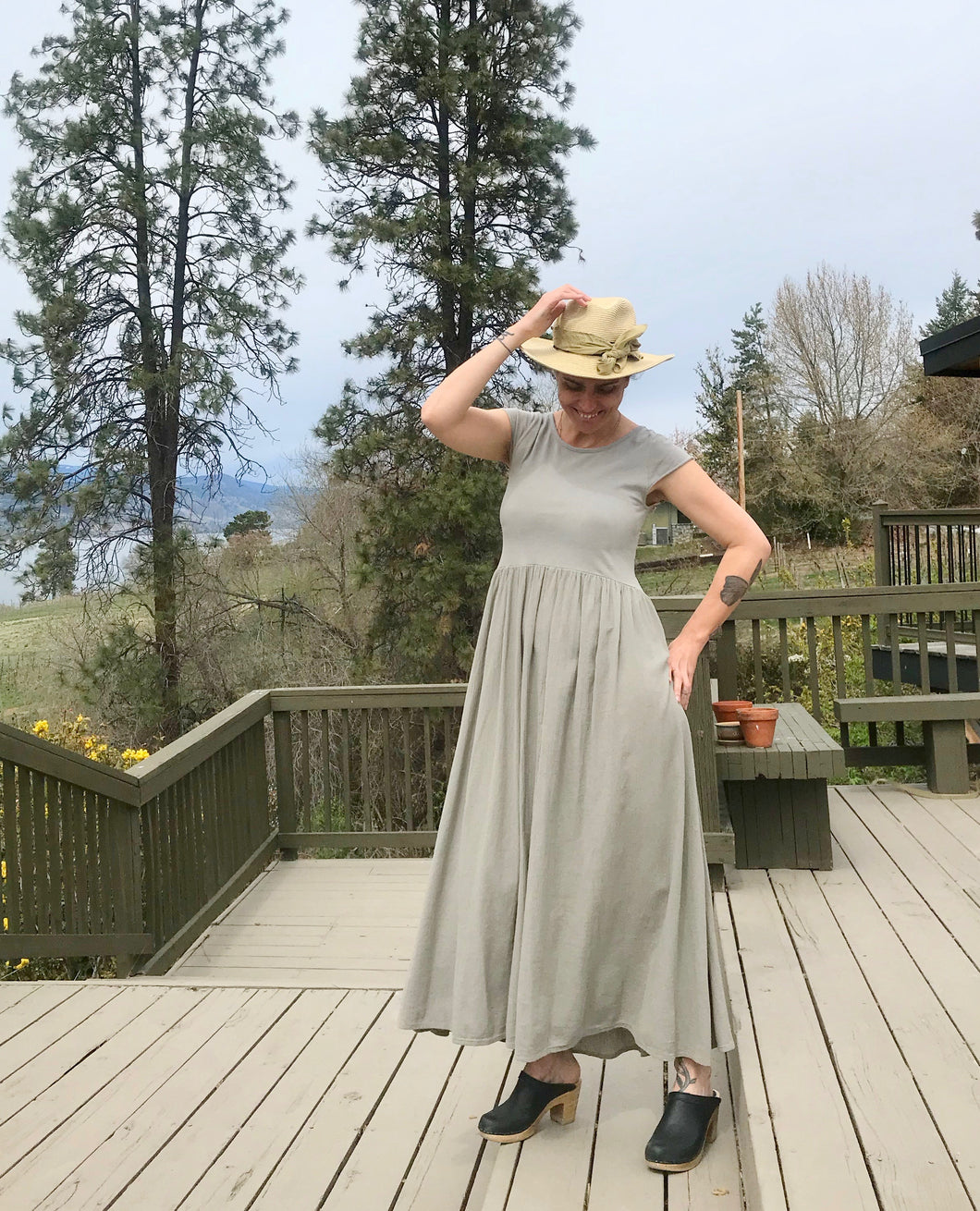 Jersey Top Dress / Stone – ad hoc penticton