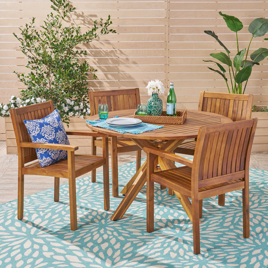 Adapting And Accessorizing Your Teak Outdoor Furniture Set